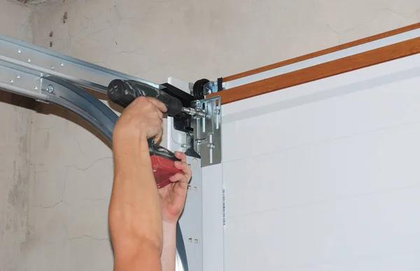 Best Garage Door Repair in Burnaby BC for Homes & Businesses