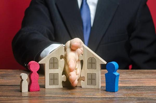 Real Estate Law Services That Reduce Risk and Increase Confidence