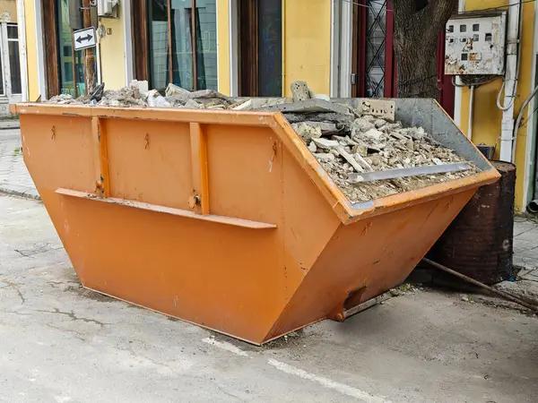 Why Peoria Dumpster Rental Is Essential for Clean Projects