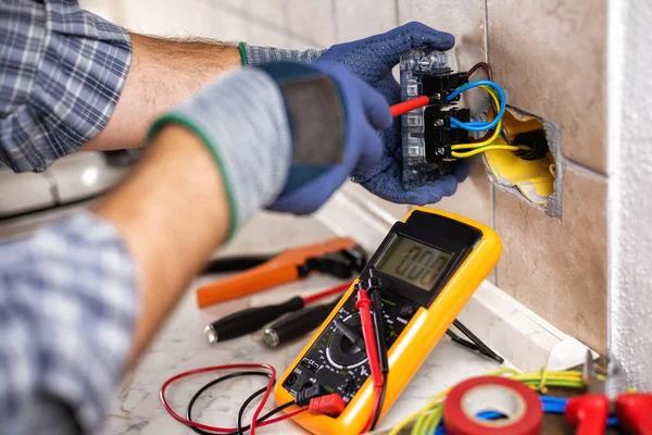 Licensed Residential Electrician Glenpool for Home Repairs
